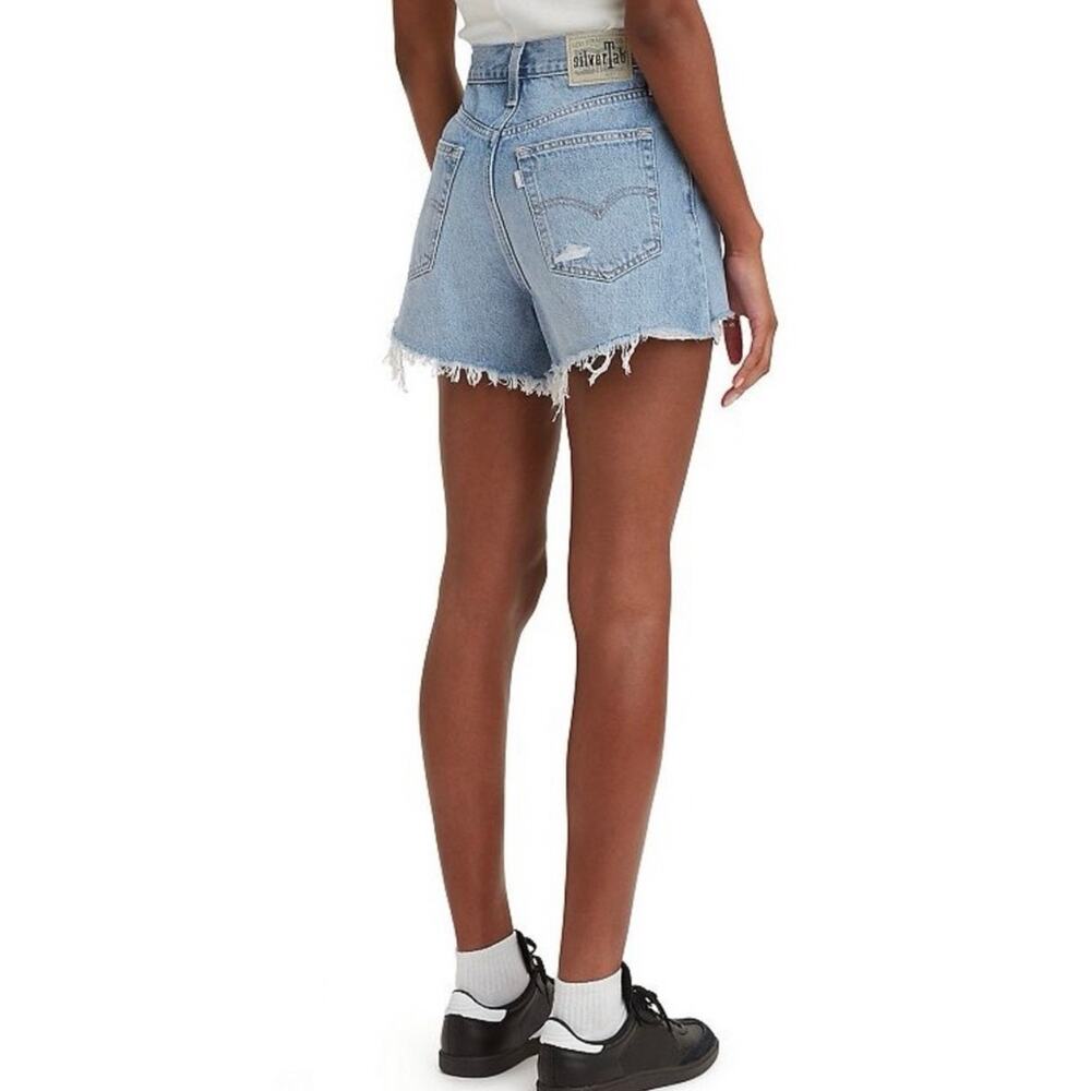 Levi's Silver Tab Distressed Denim Mom Shorts Sz. 29 Light Wash 100% Cotton‎